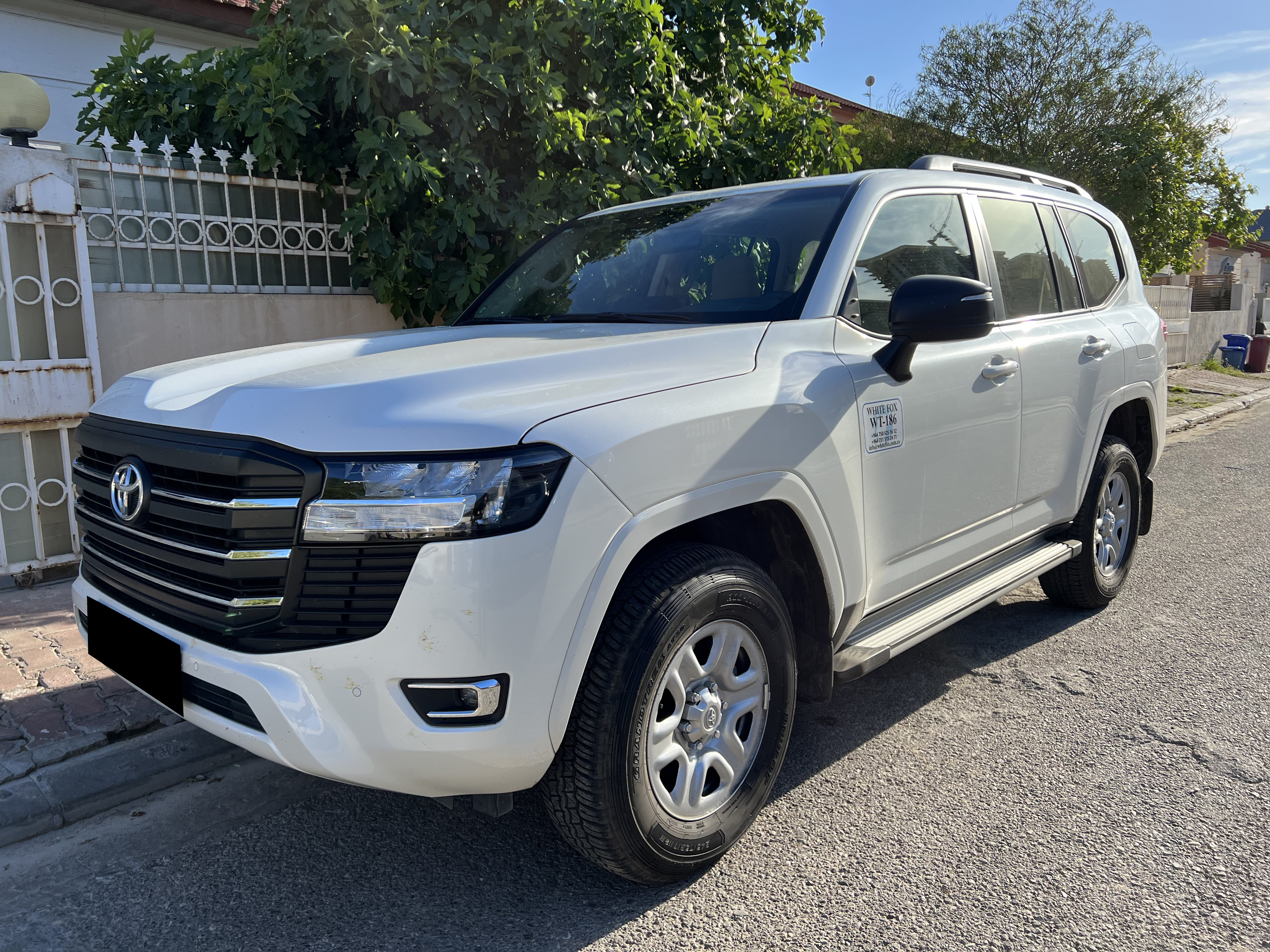 SUV